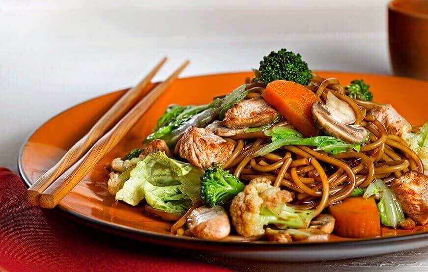 Yakissoba de Filé Mignon Suíno Frimesa