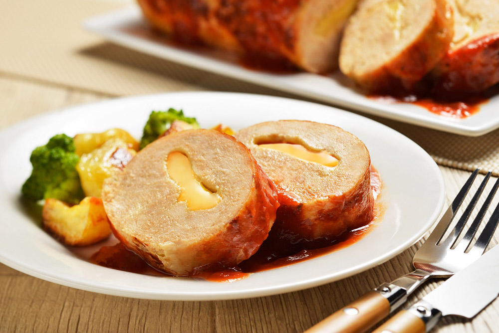 Rocambole de pernil com espinafre