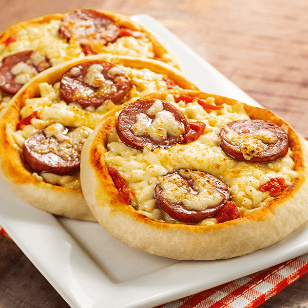 Mini pizza de Calabresa
