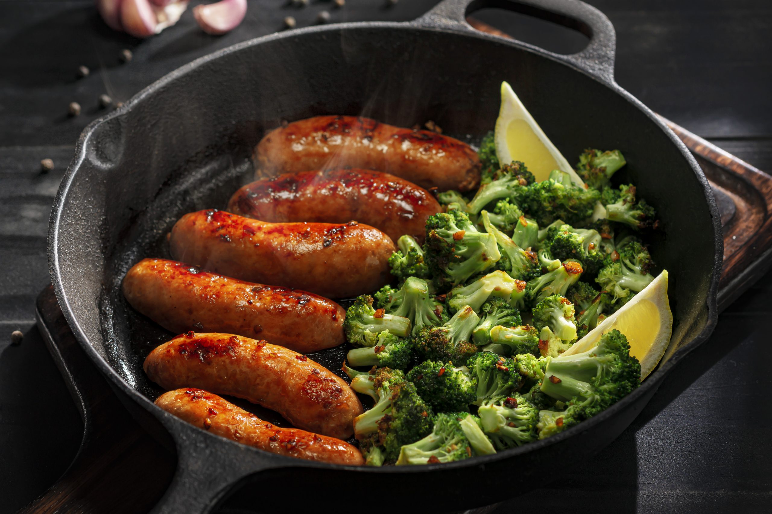 Linguiça Toscana com Brócolis e Alho