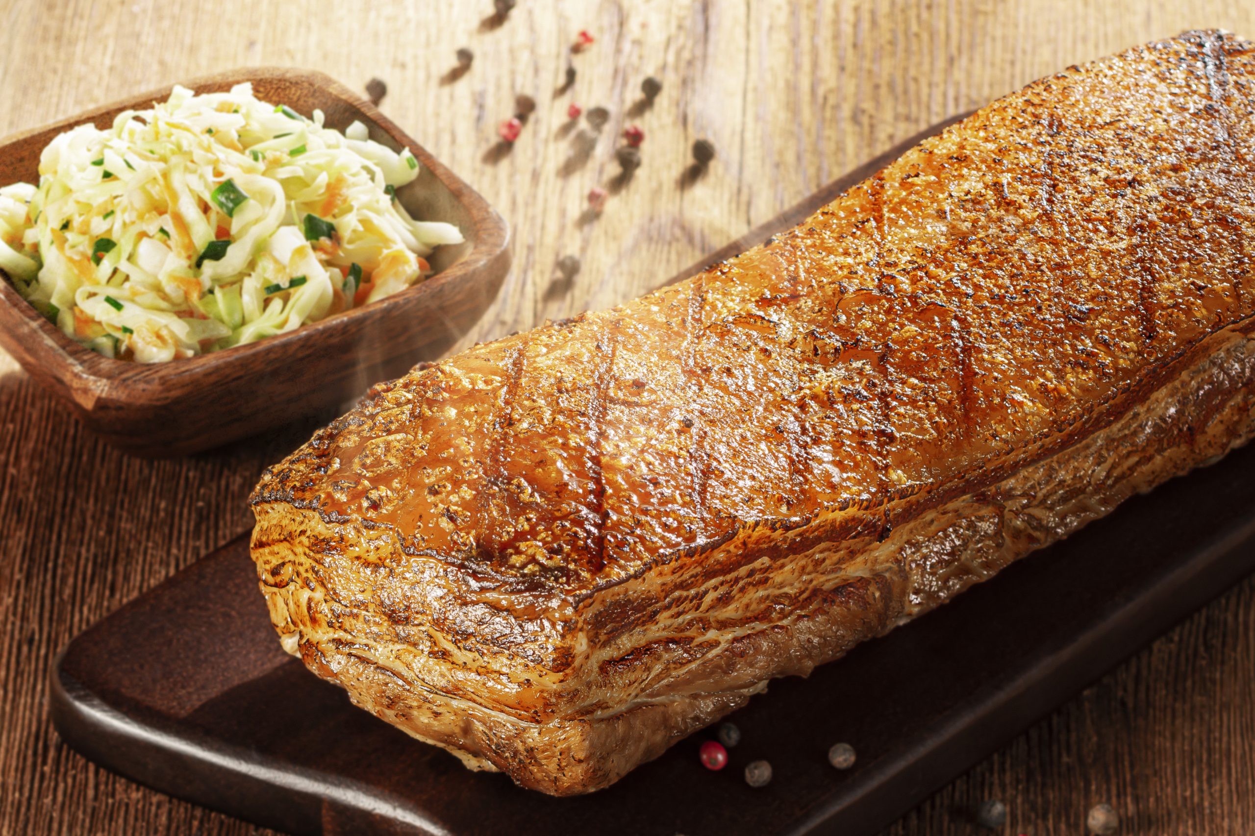 Panceta à Pururuca com Salada Cole Slaw