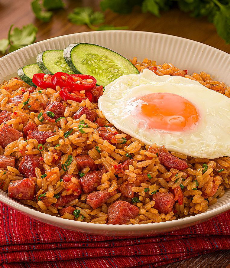 Nasi Goreng: o arroz frito que vira refeição