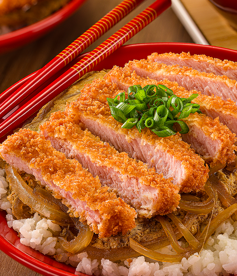 Katsudon: crocância, caldo e carinho em uma tigela
