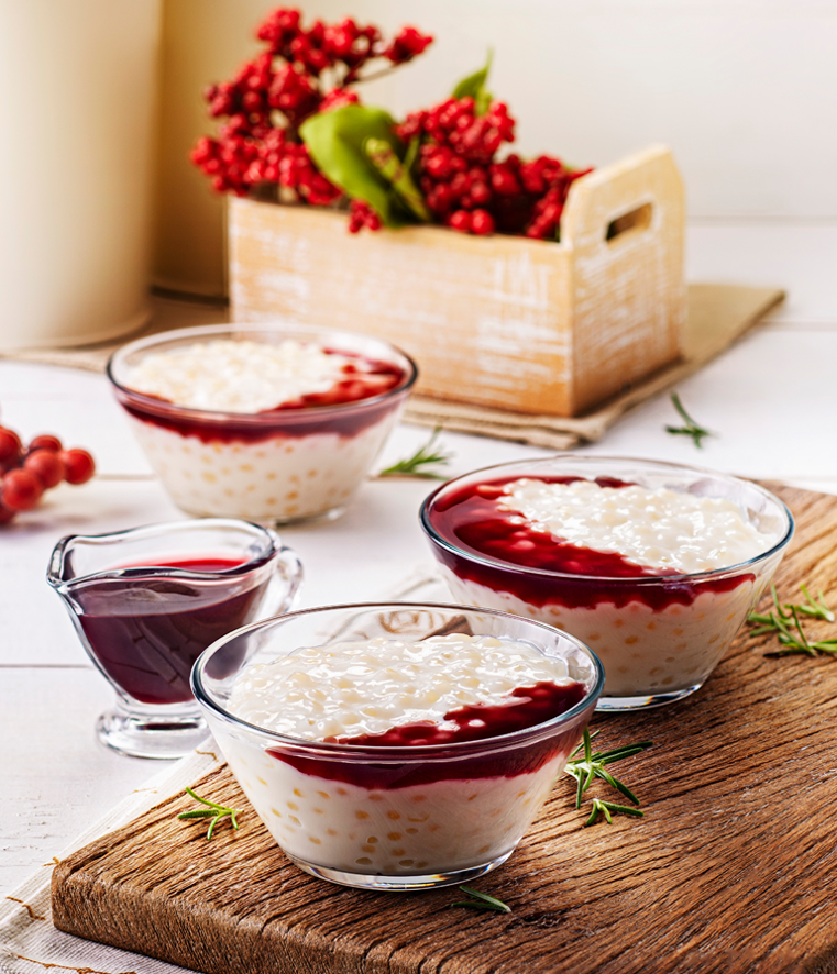 Sagu de Leite Condensado com Calda de Suco de Uva