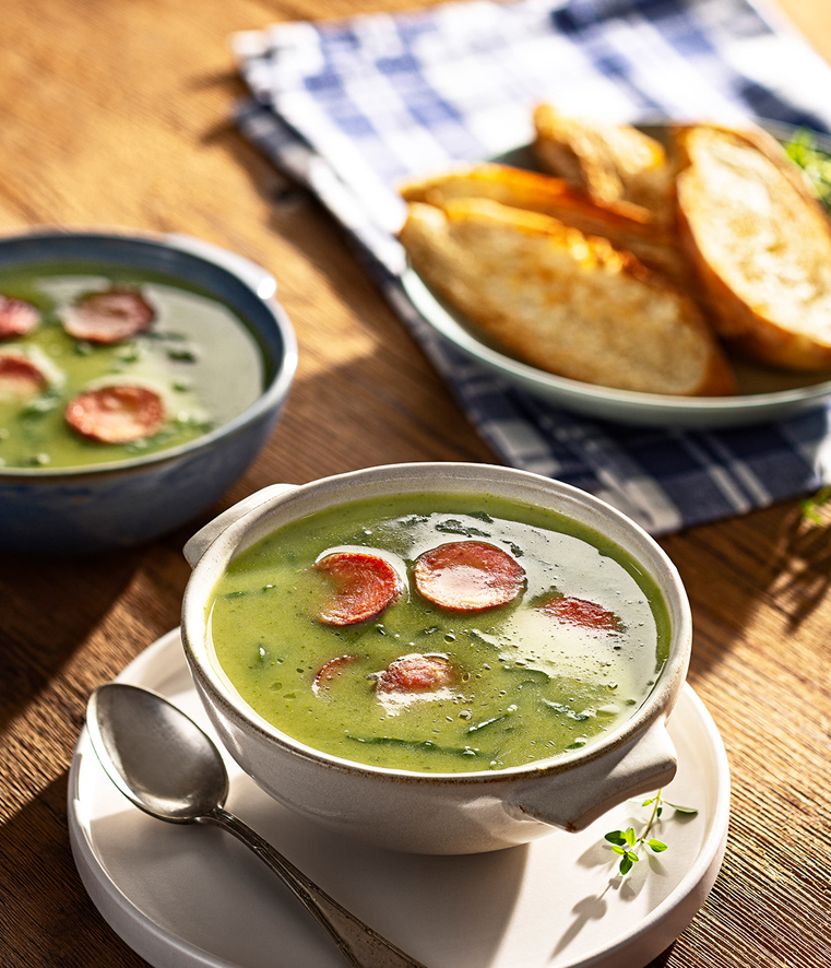 Caldo verde com Calabresa