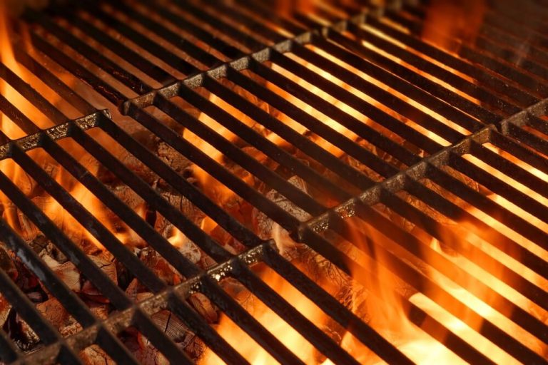 Qual é o melhor carvão para churrasco e como escolher?